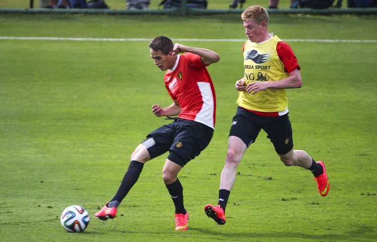 Два футболиста сборной Бельгии, соперника россиян на ЧМ, получили травмы на тренировке