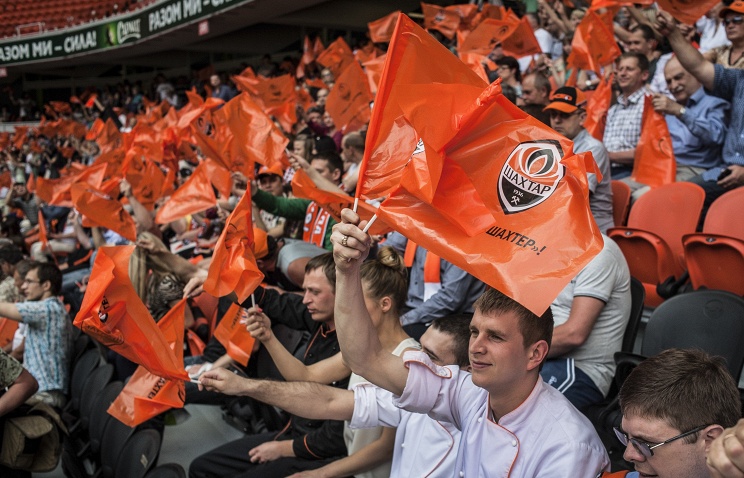 Количество команд-участниц чемпионата Украины по футболу в сезоне-2014/15 не изменится