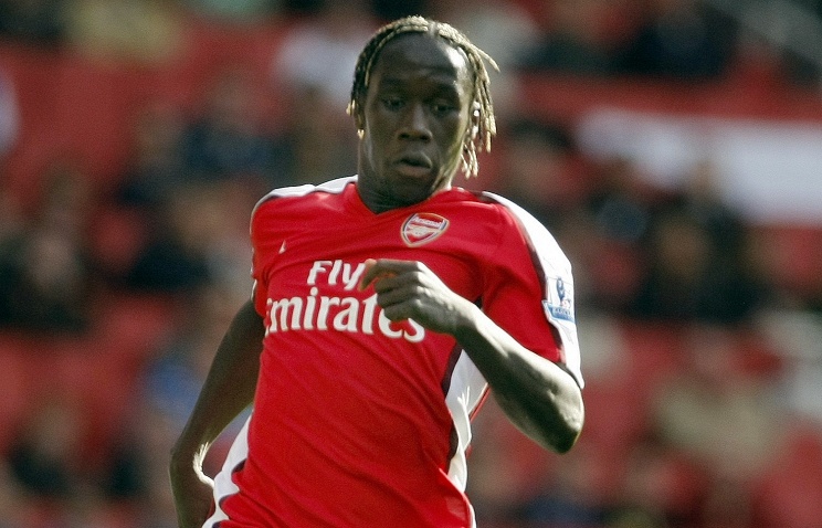 "Манчестер Сити" объявил о подписании контракта с футболистом "Арсенала" Бакари Санья