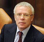 Вячеслав Фетисов представил документы для своего выдвижения на пост президента ФХР